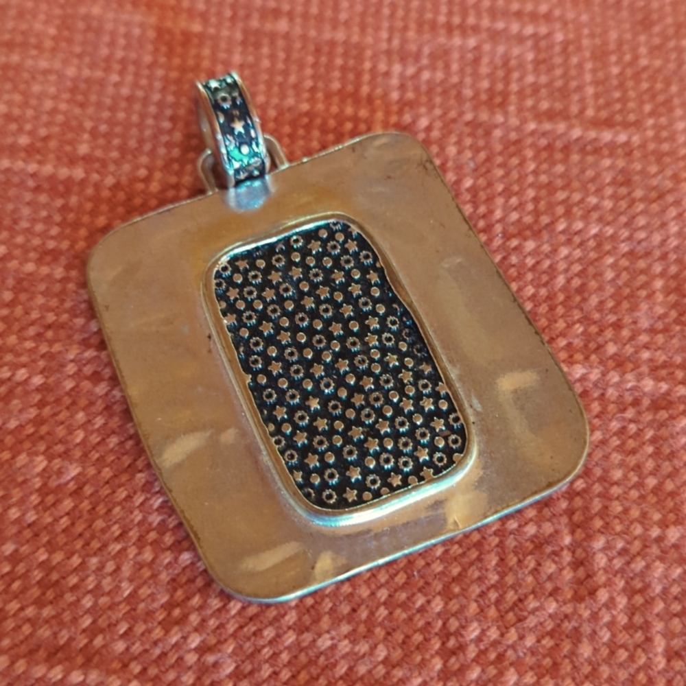 Beautiful Stars and Moons CJ Banks Chunky Pendant. EUC - Picture 2 of 9